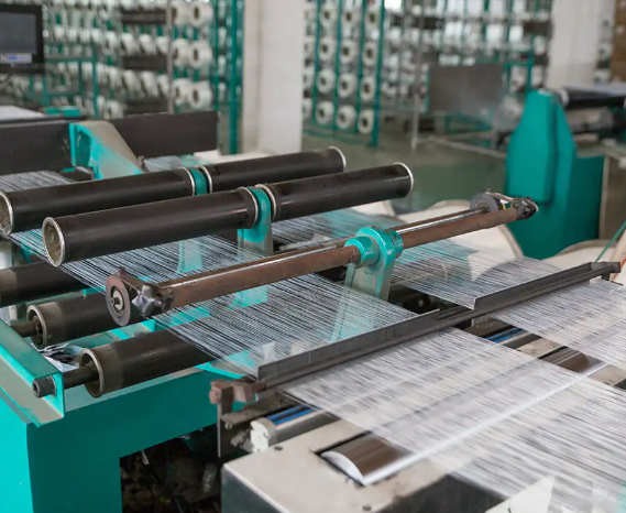 Fabricación de tejido de urdimbre: fusión de moda y función